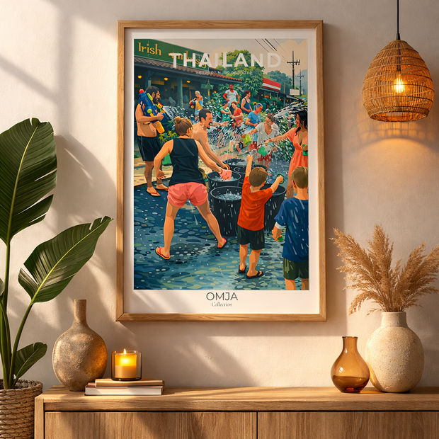 Affiche de voyage Thaïlande – Koh Lanta & Songkran | Poster photo authentique, art mural tropical, déco bohème, cadeau souvenirs